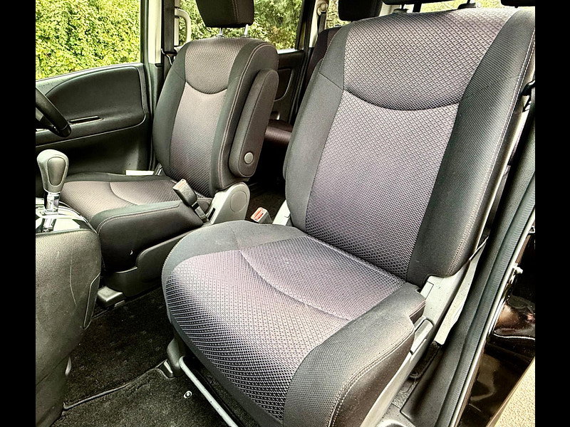 Nissan Serena 2.0 Petrol Hybrid 7 Seat Highway Star