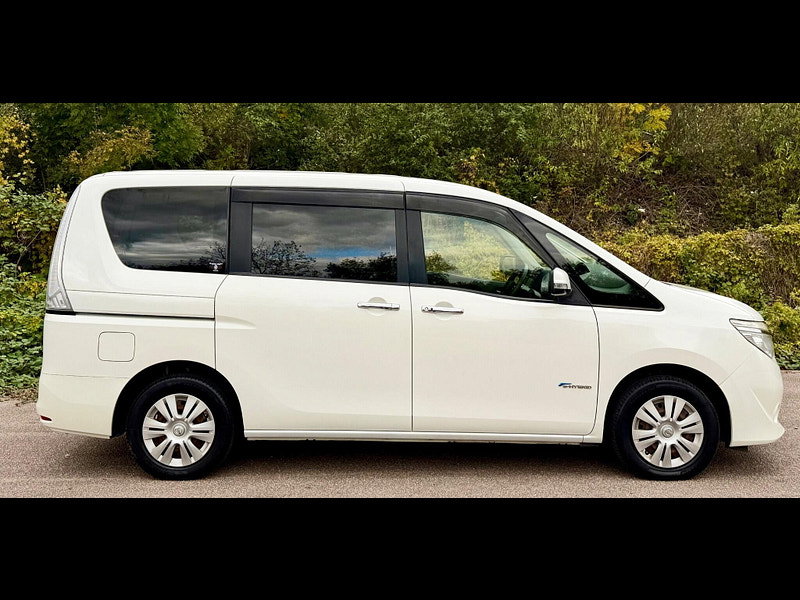 Nissan Serena 20X 2.0 Petrol/Hybrid Auto 5dr 7 Seat