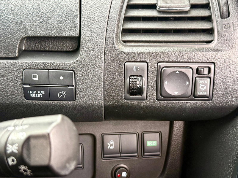 Nissan Serena 20X 2.0 Petrol/Hybrid Auto 5dr 7 Seat