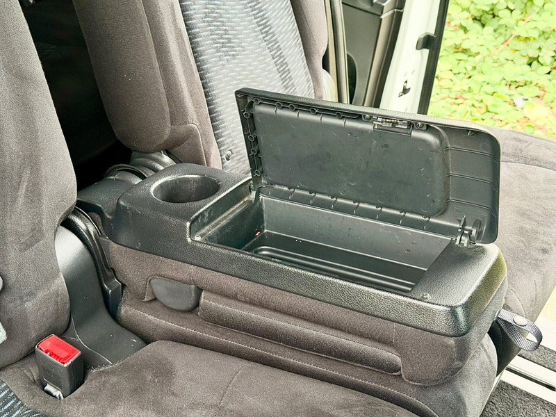 Nissan Serena 20X 2.0 Petrol/Hybrid Auto 5dr 7 Seat