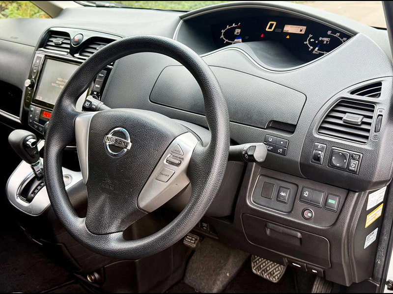 Nissan Serena 20X 2.0 Petrol/Hybrid Auto 5dr 7 Seat