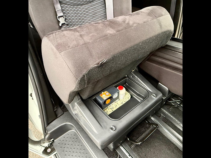Nissan Serena 20X 2.0 Petrol/Hybrid Auto 5dr 7 Seat