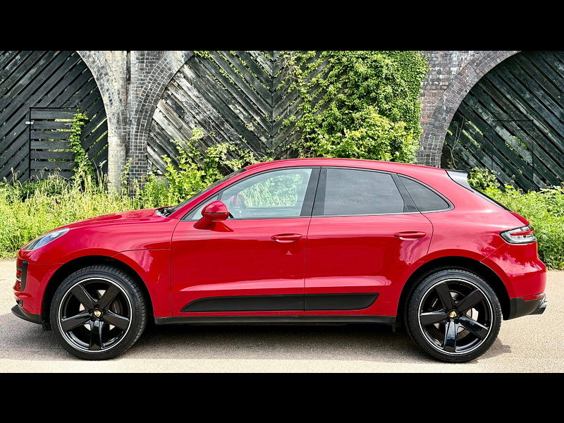 Porsche Macan 2.0T PDK 4WD Euro 6 (s/s) 5dr