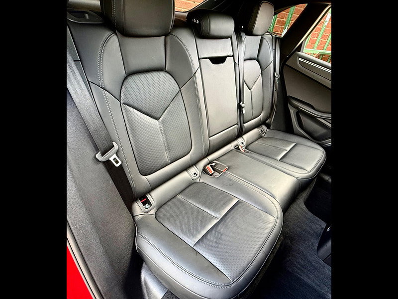 Porsche Macan 2.0T PDK 4WD Euro 6 (s/s) 5dr