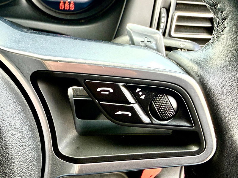 Porsche Macan 2.0T PDK 4WD Euro 6 (s/s) 5dr