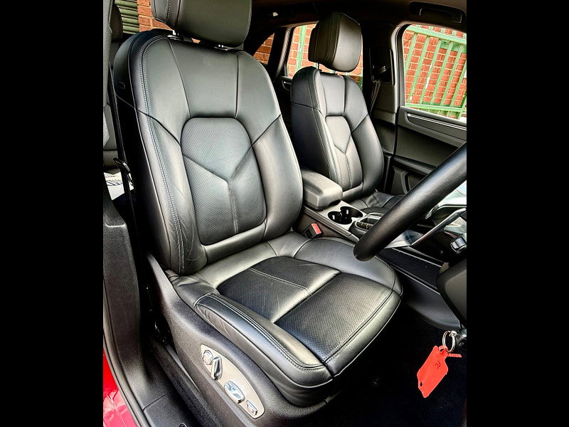Porsche Macan 2.0T PDK 4WD Euro 6 (s/s) 5dr