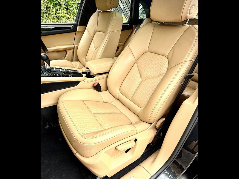 Porsche Macan 3.0 V6 S SUV 5dr Petrol PDK 4WD Euro 6 (s/s) (340 ps)