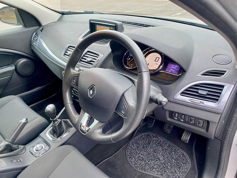Renault Megane 1.5 dCi ENERGY Limited Euro 5 (s/s) 5dr