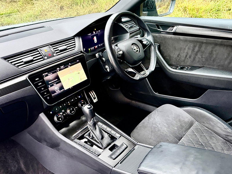 Skoda Superb 2.0 TDI SportLine Plus DSG Euro 6 (s/s) 5dr