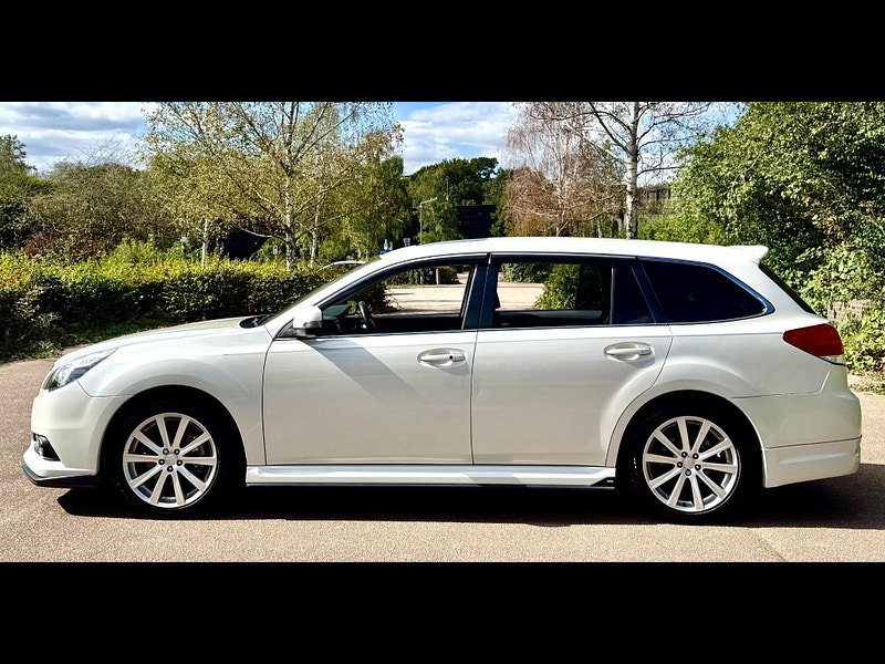 Subaru Legacy 2.5i STi Tourer Lineartronic 4WD 5dr
