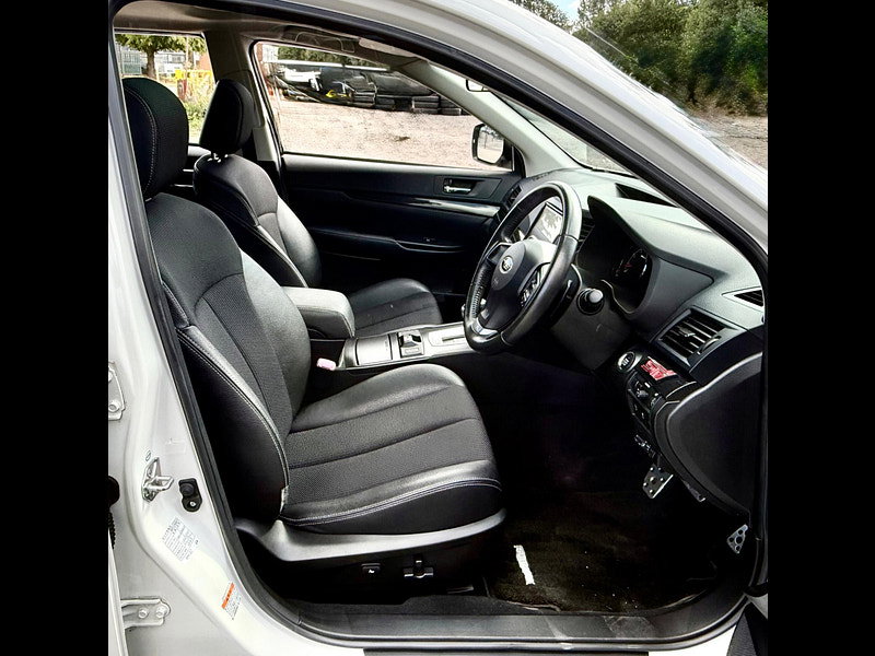 Subaru Legacy 2.5i STi Tourer Lineartronic 4WD 5dr