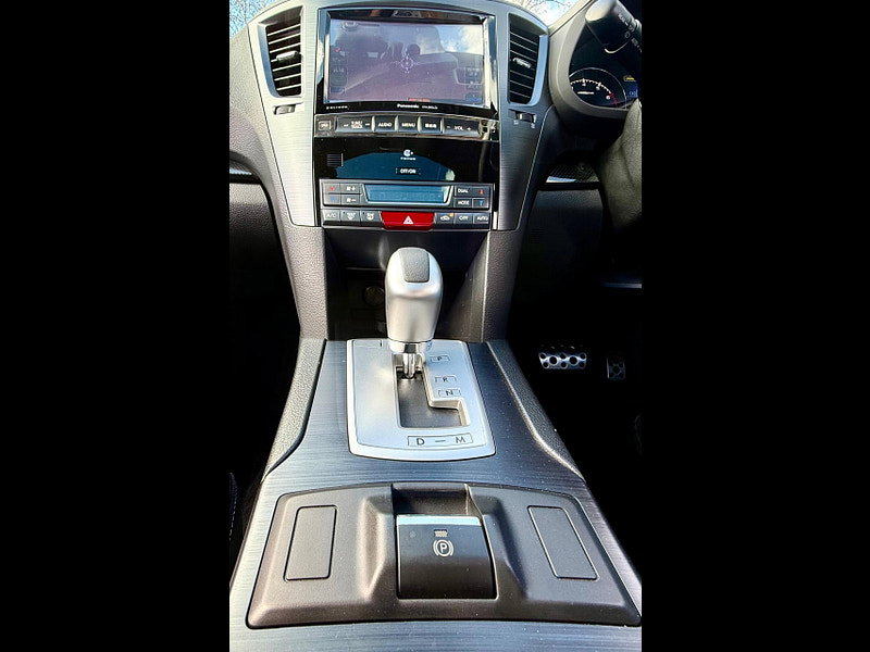 Subaru Legacy 2.5i STi Tourer Lineartronic 4WD 5dr