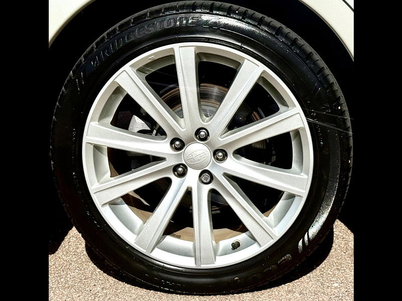 Subaru Legacy 2.5i STi Tourer Lineartronic 4WD 5dr