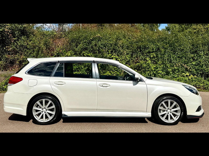 Subaru Legacy 2.5i STi Tourer Lineartronic 4WD 5dr