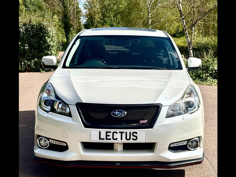 Subaru Legacy 2.5i STi Tourer Lineartronic 4WD 5dr