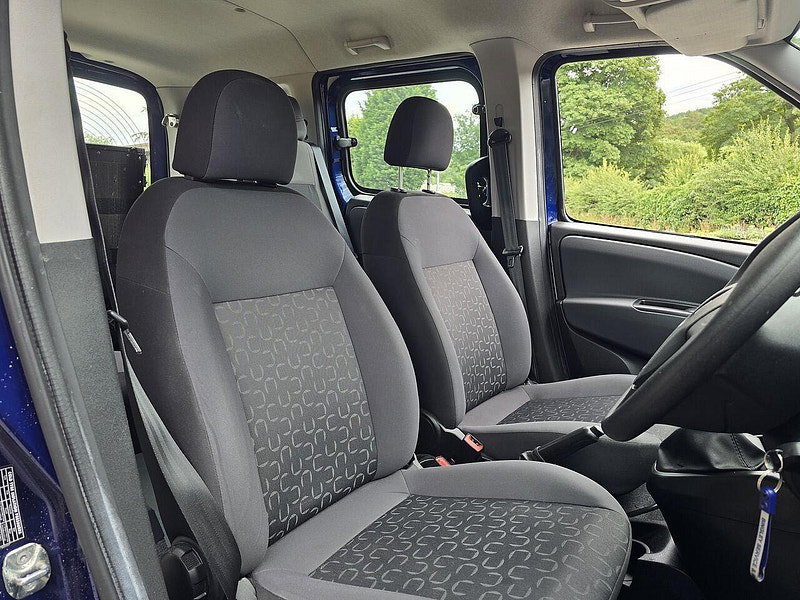 Fiat Doblo 1.4 16v N1 Active Combi Van 4dr Petrol Manual L1 (172 g/km, 95 bhp)