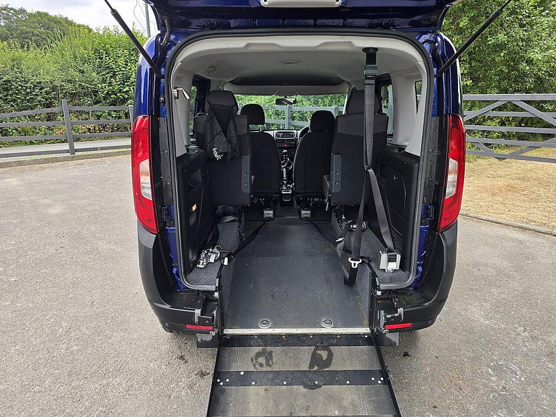 Fiat Doblo 1.4 16v N1 Active Combi Van 4dr Petrol Manual L1 (172 g/km, 95 bhp)