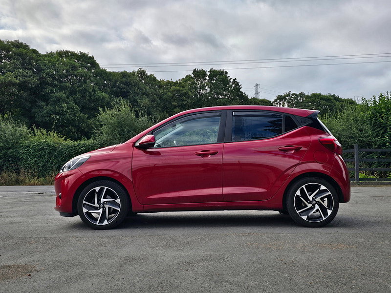 Hyundai I10 1.0 Premium Hatchback 5dr Petrol Manual Euro 6 (s/s) (67 ps)