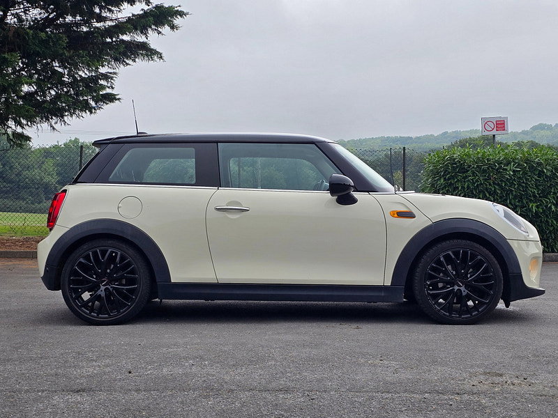 MINI Hatch 1.5 Cooper D Hatchback 3dr Diesel Auto Euro 6 (s/s) (116 ps)