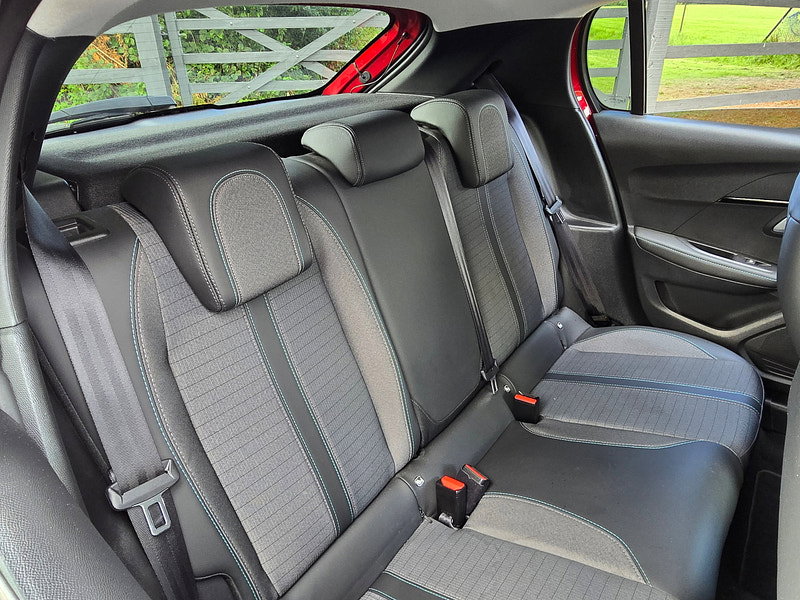 Peugeot 208 1.2 PureTech Allure Hatchback 5dr Petrol Manual Euro 6 (s/s) (100 ps)