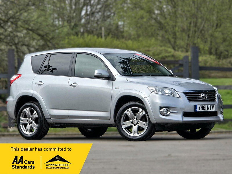 Toyota RAV4 2.2 D-CAT SR SUV 5dr Diesel Auto 4WD Euro 5 (150 ps)