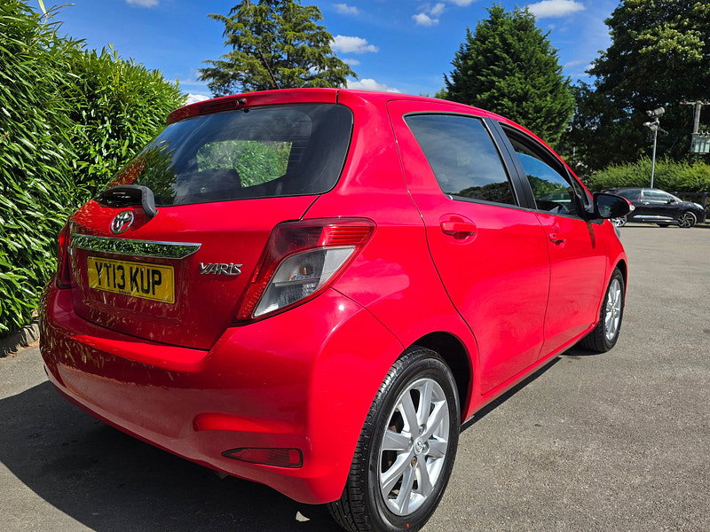 Toyota Yaris 1.4 D-4D TR Hatchback 5dr Diesel Manual Euro 5 (90 ps)