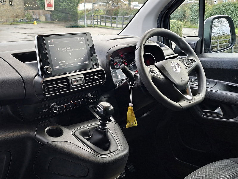 Vauxhall Combo Life 1.5 Turbo D BlueInjection Energy MPV 5dr Diesel Manual Euro 6 (s/s) (130 ps)
