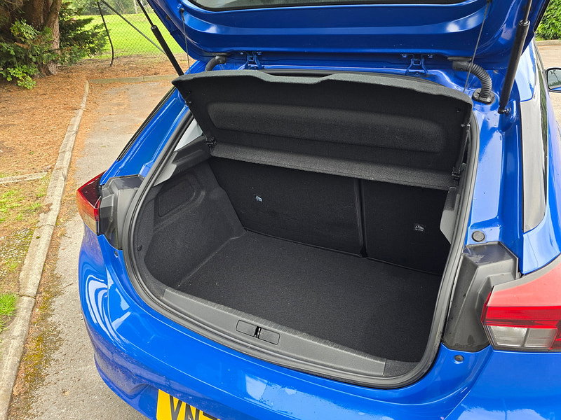 Vauxhall Corsa 1.2 SE Premium Hatchback 5dr Petrol Manual Euro 6 (75 ps)