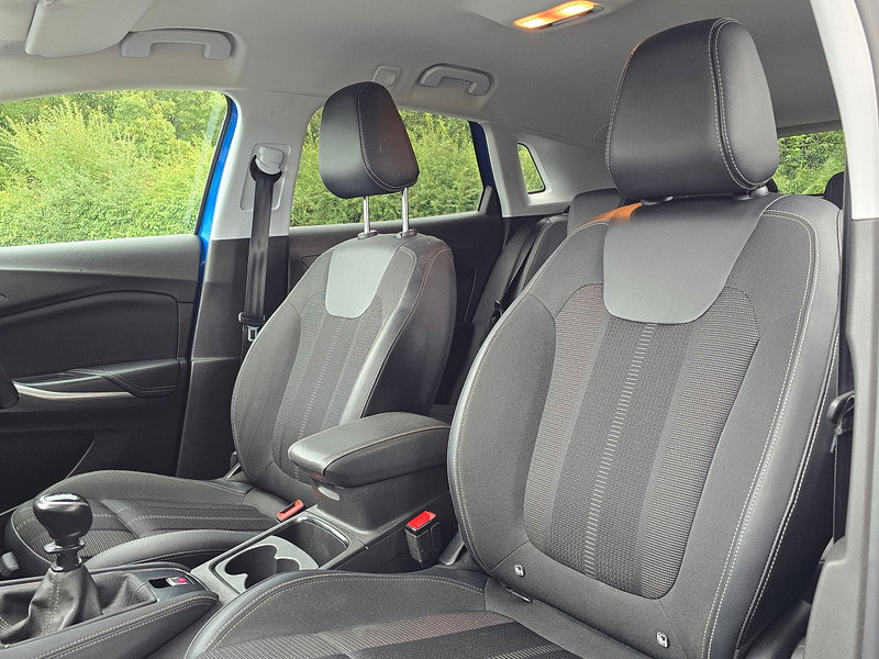 Vauxhall Grandland 1.2 Turbo GS SUV 5dr Petrol Manual Euro 6 (s/s) (130 ps)