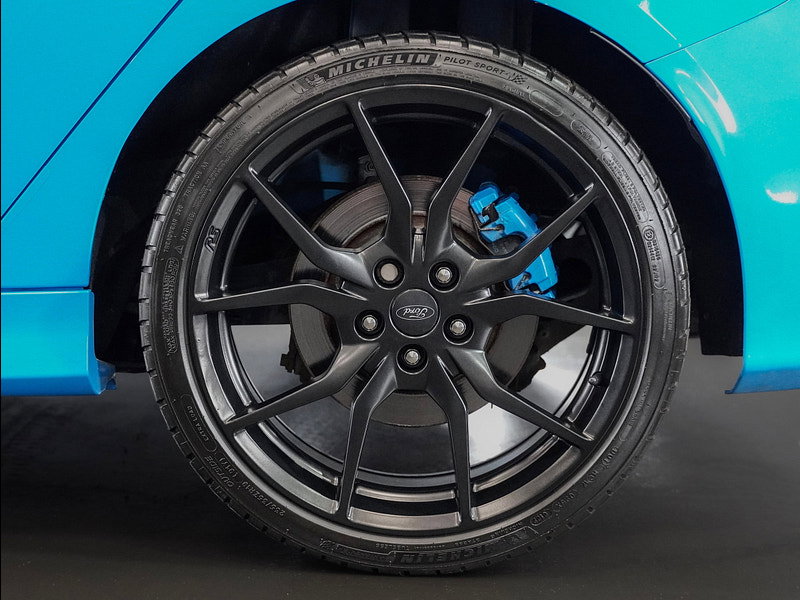 Ford Focus 2.3T EcoBoost RS Hatchback 5dr Petrol Manual AWD Euro 6 (s/s) (350 ps)