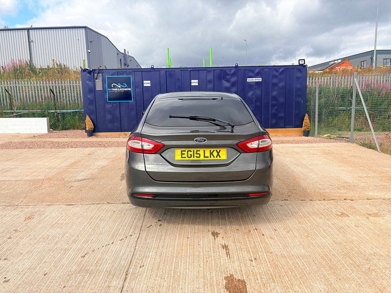 Ford Mondeo 2.0 TDCi Titanium Hatchback 5dr Diesel Manual Euro 6 (s/s) (150 ps)