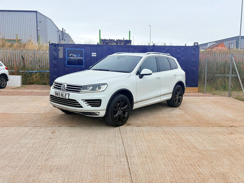 Volkswagen Touareg 3.0 TDI V6 BlueMotion Tech R-Line SUV 5dr Diesel Tiptronic 4WD Euro 6 (s/s) (262 ps)