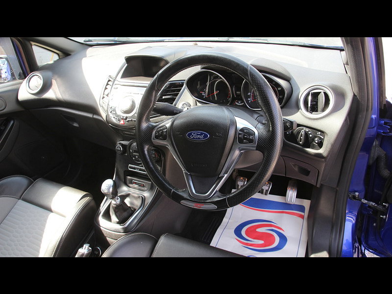 Ford Fiesta 1.6T EcoBoost ST-3 Hatchback 3dr Petrol Manual Euro 6 (182 ps)
