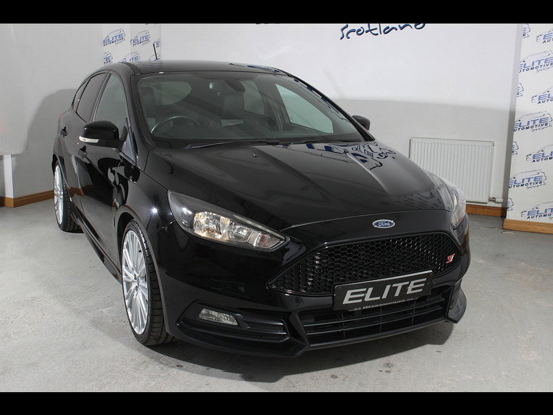 Ford Focus 2.0 TDCi ST-2 NAV Hatchback 5dr Diesel Manual Euro 6 (s/s) (185 ps)