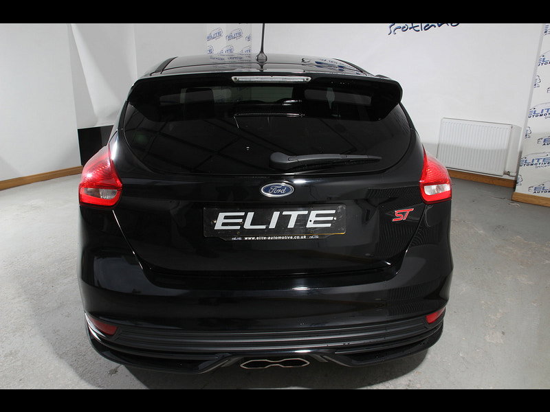 Ford Focus 2.0 TDCi ST-2 NAV Hatchback 5dr Diesel Manual Euro 6 (s/s) (185 ps)
