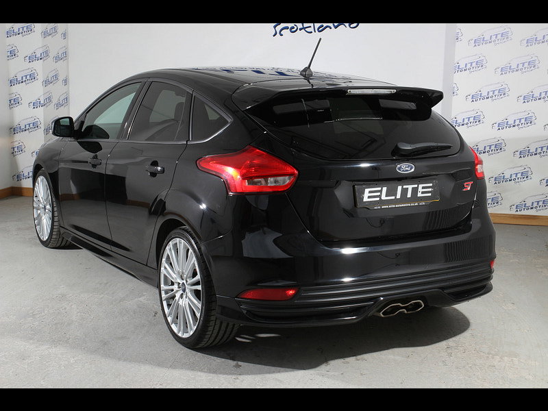 Ford Focus 2.0 TDCi ST-2 NAV Hatchback 5dr Diesel Manual Euro 6 (s/s) (185 ps)