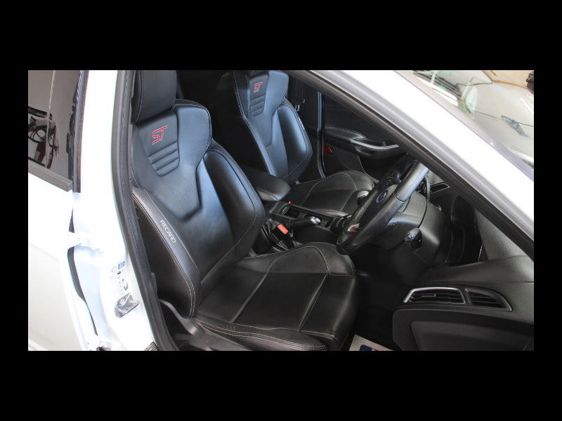 Ford Focus 2.0T EcoBoost ST-3 Hatchback 5dr Petrol Manual Euro 6 (s/s) (250 ps)