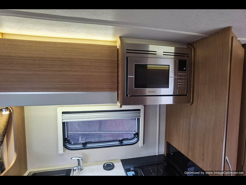 Auto-trail Tribute t-715