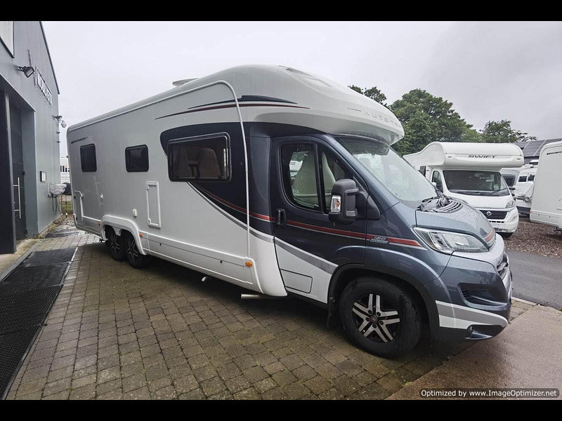 Auto-trail Comanche