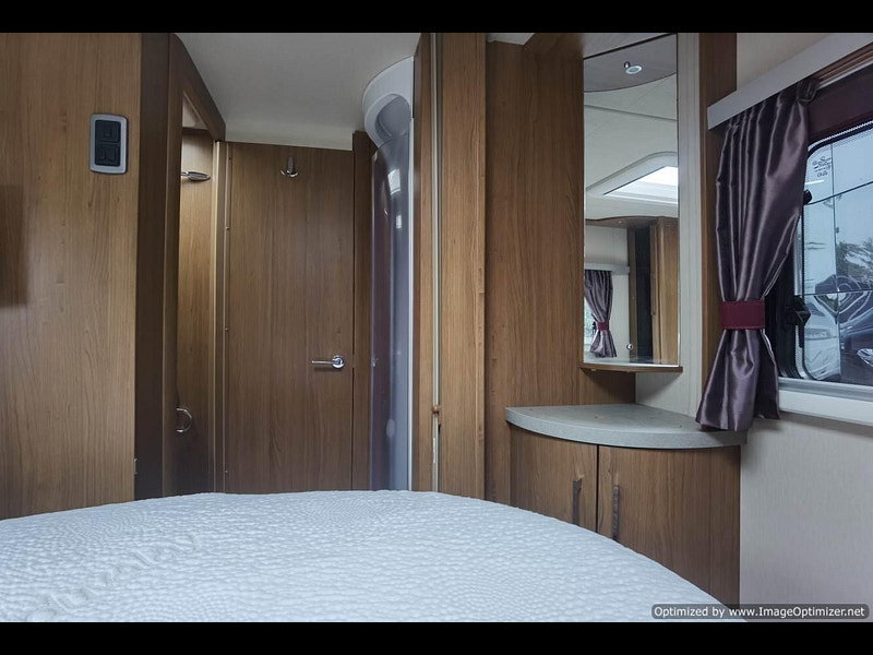 Auto-trail Comanche