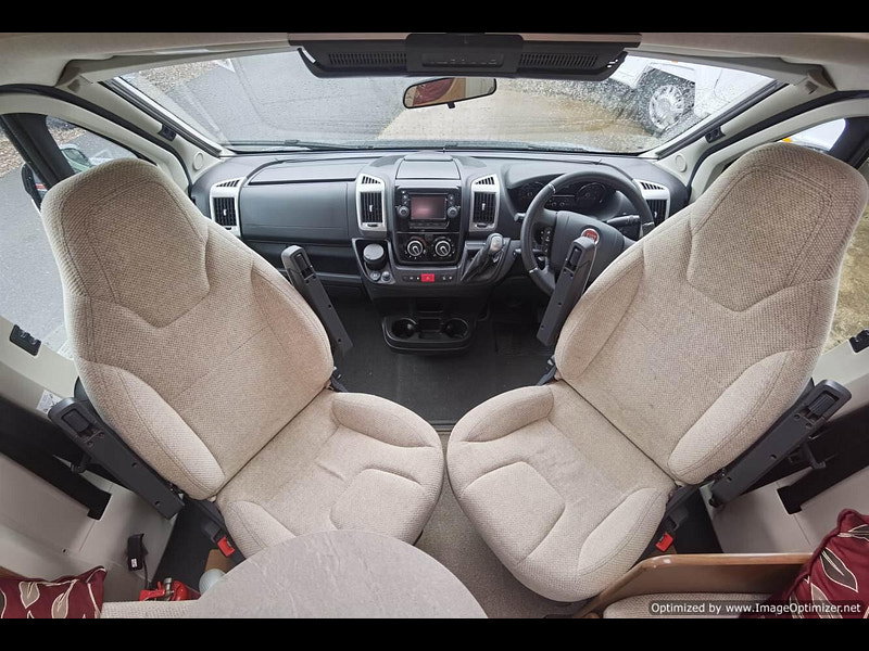 Auto-trail Comanche
