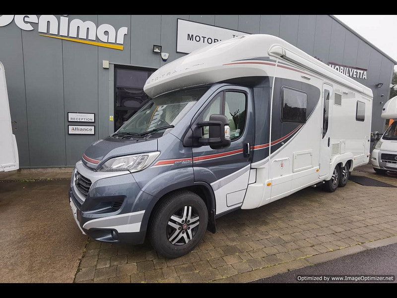 Auto-trail Comanche
