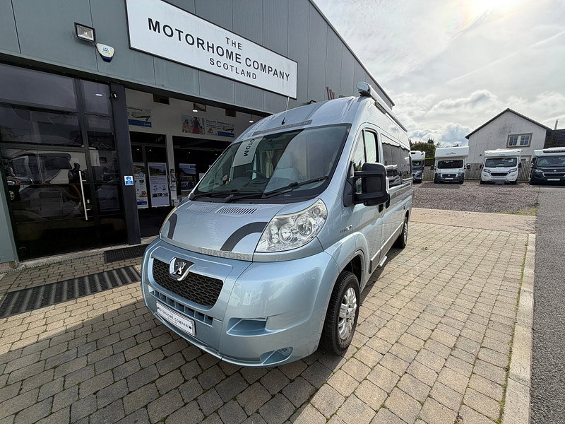 Auto-sleepers Stratford Campervan