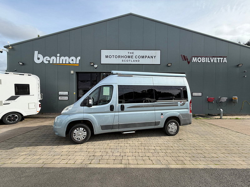 Auto-sleepers Stratford Campervan