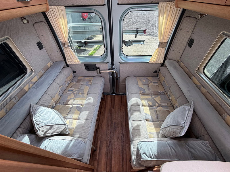 Auto-sleepers Stratford Campervan