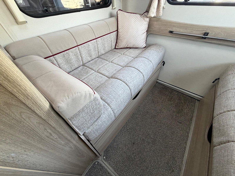 Elddis Majestic 135 