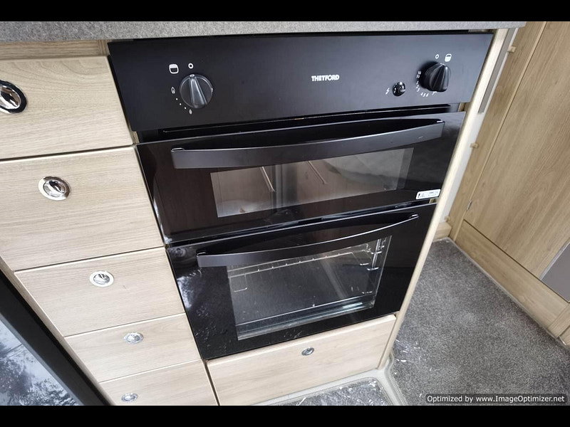 Elddis Autoquest platinum 155