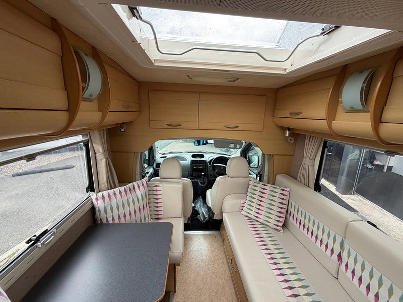 NU Venture Rio Motorhome