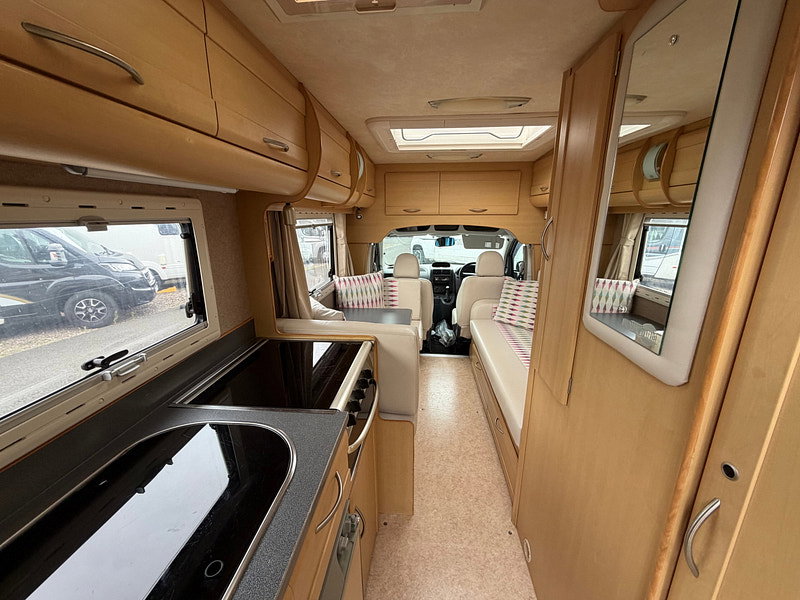 NU Venture Rio Motorhome