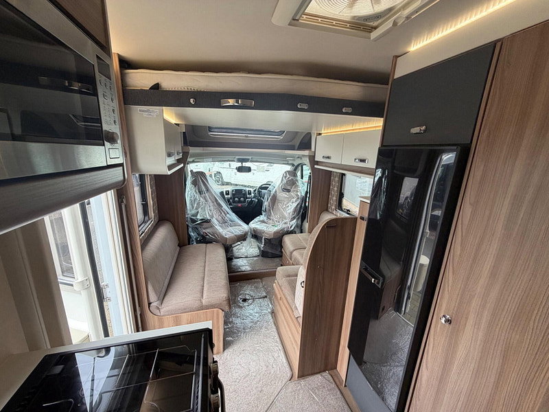 Swift Champagne 604